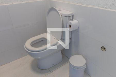 Casa à venda com 280m², 3 quartos e 4 vagasBanheiros da Area Gourmet