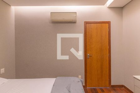 Casa à venda com 280m², 3 quartos e 4 vagasSuite