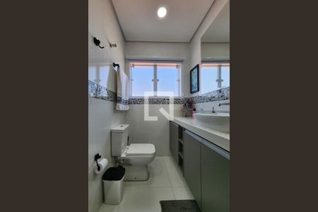 Casa à venda com 105m², 2 quartos e 2 vagas Casa à venda com 105m², 2 quartos e 2 vagasBanheiro