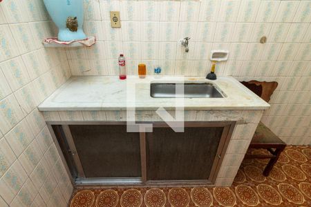 Casa à venda com 300m², 2 quartos e 3 vagas Casa à venda com 300m², 2 quartos e 3 vagasCozinha