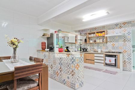 Casa à venda com 184m², 4 quartos e 2 vagasCozinha