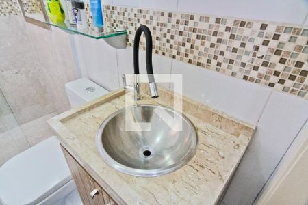 Casa à venda com 184m², 4 quartos e 2 vagasBanheiro da Suíte