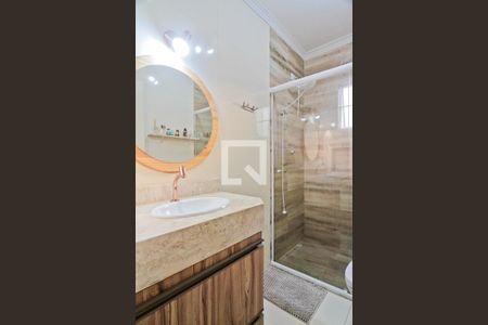 Casa à venda com 184m², 4 quartos e 2 vagasBanheiro