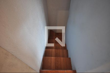 Casa à venda com 120m², 3 quartos e 1 vagaEscada