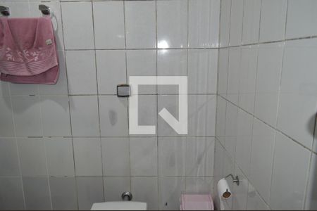 Casa à venda com 150m², 4 quartos e 1 vagaBanheiro