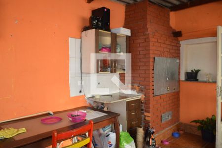 Casa à venda com 150m², 4 quartos e 1 vagaÁrea de Serviço