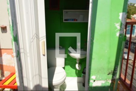 Casa à venda com 150m², 4 quartos e 1 vagaBanheiro externo