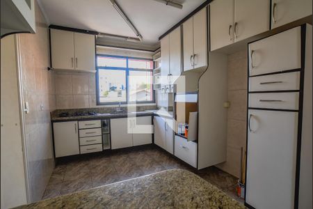 Apartamento à venda com 162m², 3 quartos e 2 vagasCozinha
