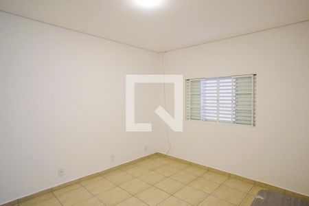 Casa à venda com 115m², 2 quartos e 1 vagaQuarto