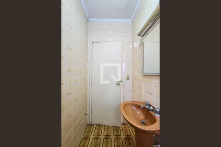 Casa à venda com 168m², 3 quartos e 2 vagas Casa à venda com 168m², 3 quartos e 2 vagasBanheiro Social