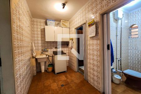 Casa à venda com 168m², 3 quartos e 2 vagas Casa à venda com 168m², 3 quartos e 2 vagasÁrea de Serviço