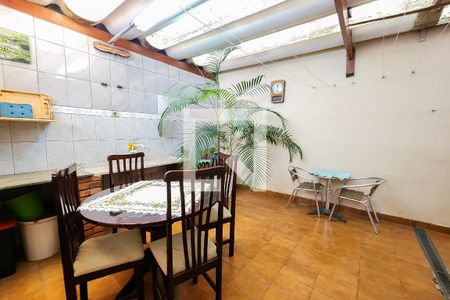 Casa à venda com 168m², 3 quartos e 2 vagas Casa à venda com 168m², 3 quartos e 2 vagasÁrea Gourmet