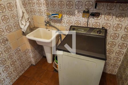 Casa à venda com 168m², 3 quartos e 2 vagas Casa à venda com 168m², 3 quartos e 2 vagasÁrea de Serviço