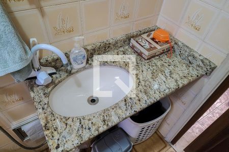 Casa à venda com 168m², 3 quartos e 2 vagas Casa à venda com 168m², 3 quartos e 2 vagasBanheiro da Suíte