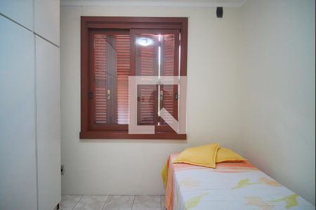 Casa à venda com 325m², 4 quartos e 4 vagas Casa à venda com 325m², 4 quartos e 4 vagasQuarto 1
