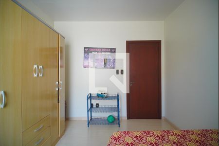 Casa à venda com 325m², 4 quartos e 4 vagas Casa à venda com 325m², 4 quartos e 4 vagasQuarto 3