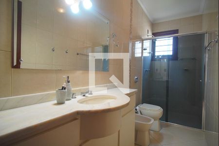 Casa à venda com 325m², 4 quartos e 4 vagas Casa à venda com 325m², 4 quartos e 4 vagasBanheiro 2