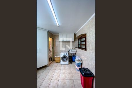 Casa à venda com 170m², 2 quartos e 1 vagaÁrea de Serviço