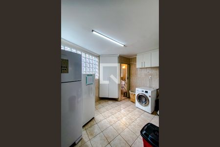 Casa à venda com 170m², 2 quartos e 1 vagaÁrea de Serviço