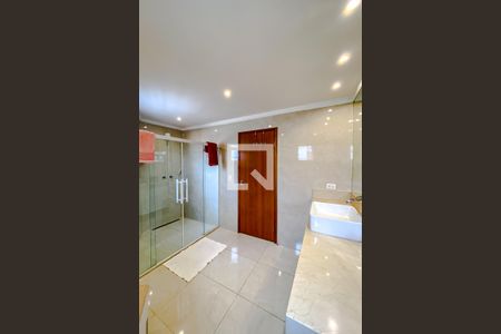 Casa à venda com 170m², 2 quartos e 1 vagaBanheiro da Suíte