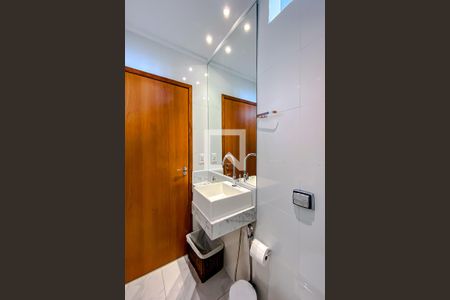 Casa à venda com 170m², 2 quartos e 1 vagaBanheiro da Suíte 2