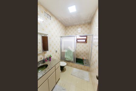 Casa para alugar com 320m², 3 quartos e 3 vagas Casa para alugar com 320m², 3 quartos e 3 vagasBanheiro Social