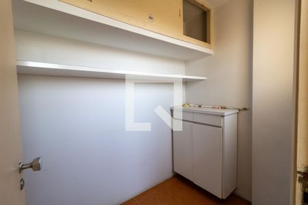 Apartamento à venda com 93m², 2 quartos e 1 vaga Apartamento à venda com 93m², 2 quartos e 1 vagaDependência de Serviço