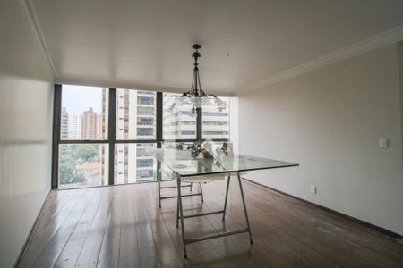 Apartamento à venda com 374m², 4 quartos e 4 vagasSala