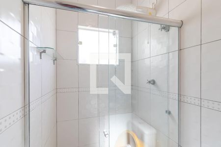 Casa à venda com 222m², 3 quartos e 5 vagasBanheiro da Suíte 2