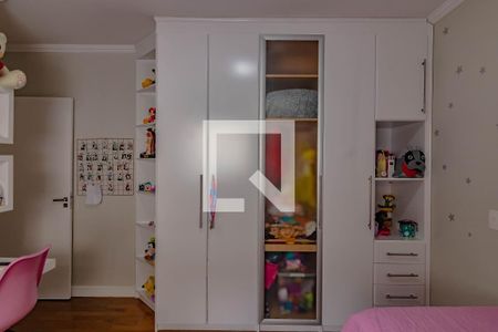 Casa à venda com 200m², 3 quartos e 4 vagas Casa à venda com 200m², 3 quartos e 4 vagasQuarto 3