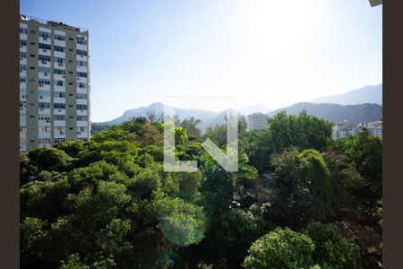 Apartamento à venda com 82m², 3 quartos e 1 vaga Apartamento à venda com 82m², 3 quartos e 1 vagaVaranda da suíte