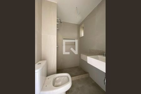 Apartamento à venda com 82m², 3 quartos e 1 vaga Apartamento à venda com 82m², 3 quartos e 1 vagaBanheiro da suíte