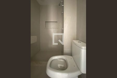 Apartamento à venda com 82m², 3 quartos e 1 vaga Apartamento à venda com 82m², 3 quartos e 1 vagaBanheiro social