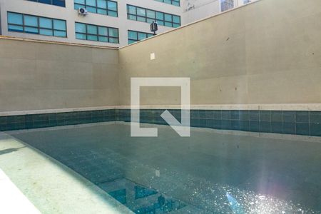 Apartamento à venda com 82m², 3 quartos e 1 vaga Apartamento à venda com 82m², 3 quartos e 1 vagaÁrea comum - Piscina
