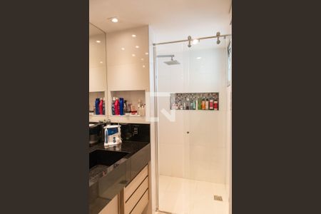 Apartamento à venda com 115m², 3 quartos e 2 vagasBanheiro da suíte