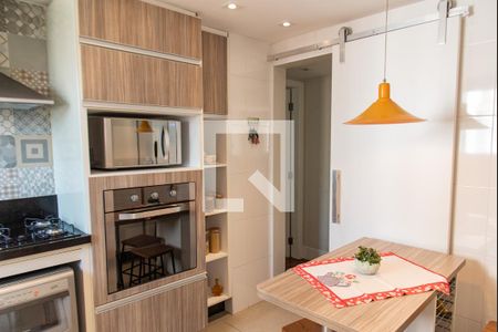 Apartamento à venda com 115m², 3 quartos e 2 vagasCozinha