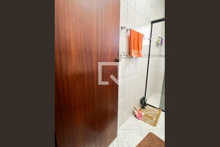 Casa à venda com 132m², 3 quartos e 1 vaga Casa à venda com 132m², 3 quartos e 1 vagaBanheiro
