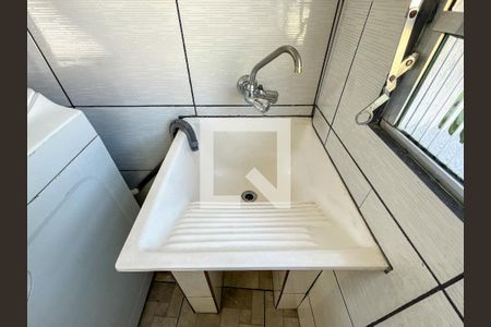 Casa à venda com 132m², 3 quartos e 1 vaga Casa à venda com 132m², 3 quartos e 1 vagaÁrea de Serviço