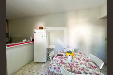 Casa à venda com 132m², 3 quartos e 1 vaga Casa à venda com 132m², 3 quartos e 1 vagaCozinha