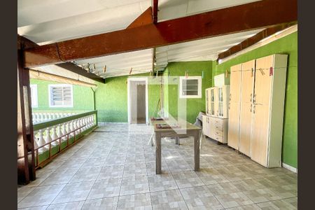 Casa à venda com 132m², 3 quartos e 1 vaga Casa à venda com 132m², 3 quartos e 1 vagaChurrasqueira