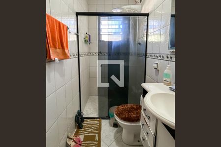 Casa à venda com 132m², 3 quartos e 1 vaga Casa à venda com 132m², 3 quartos e 1 vagaBanheiro