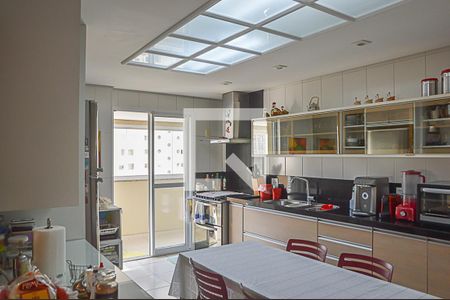 Apartamento à venda com 203m², 4 quartos e 4 vagasCozinha