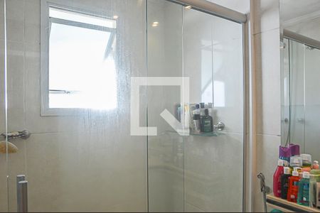 Apartamento à venda com 203m², 4 quartos e 4 vagasBanheiro da Suíte 2