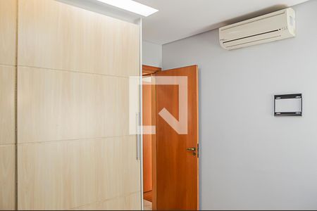 Apartamento à venda com 203m², 4 quartos e 4 vagasQuarto 4 - Suíte