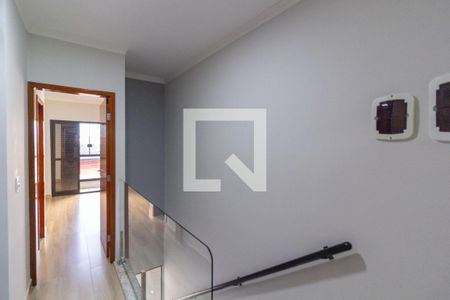 Casa à venda com 100m², 2 quartos e 2 vagasCorredor