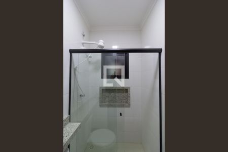 Casa à venda com 100m², 2 quartos e 2 vagasBanheiro da Suíte 2