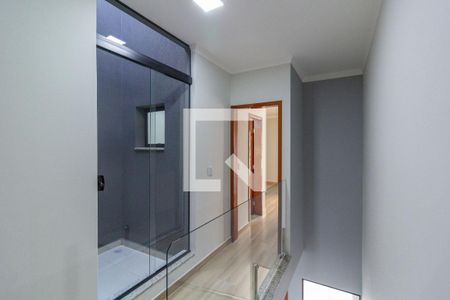 Casa à venda com 100m², 2 quartos e 2 vagasCorredor