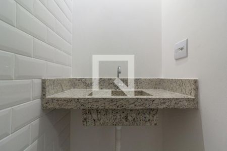 Casa à venda com 100m², 2 quartos e 2 vagasLavabo