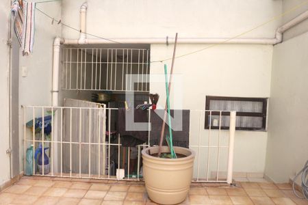 Casa à venda com 140m², 2 quartos e 1 vagaQuintal