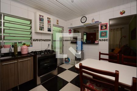 Casa à venda com 125m², 3 quartos e 2 vagas Casa à venda com 125m², 3 quartos e 2 vagasCozinha